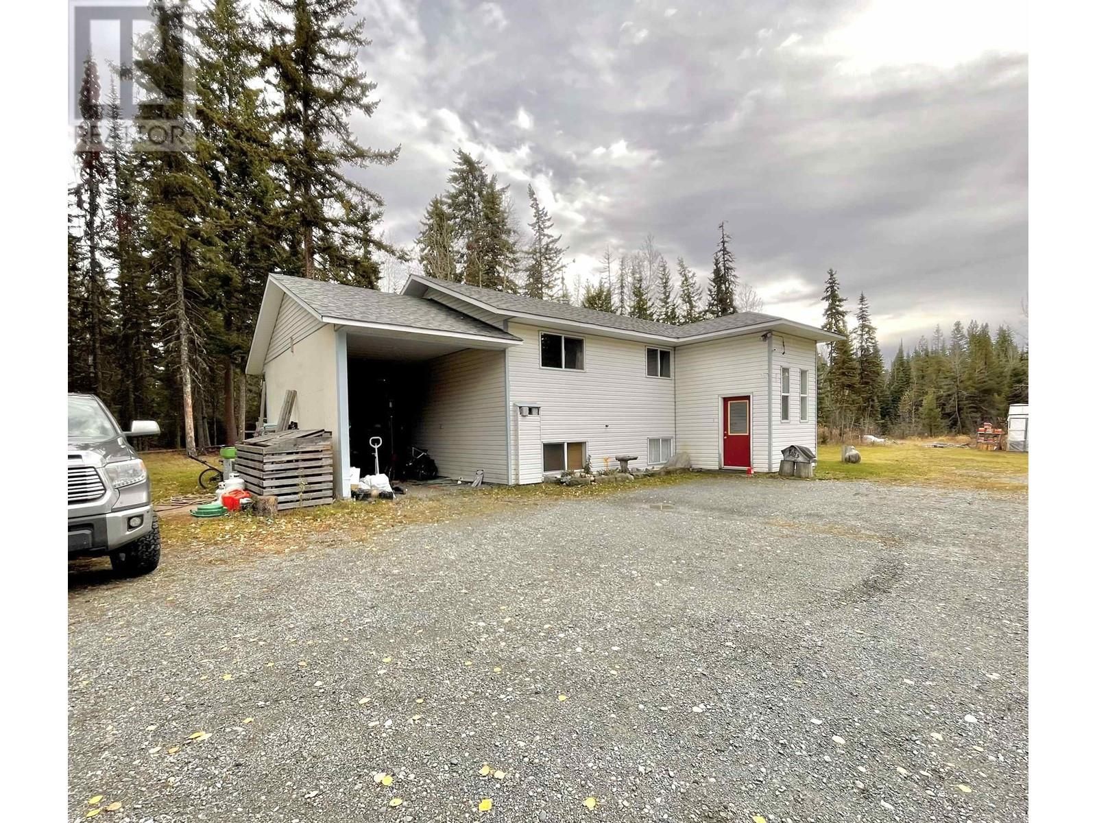 Main Photo: 9675 CLOVER ROAD in Prince George: House for sale : MLS®# R2825769