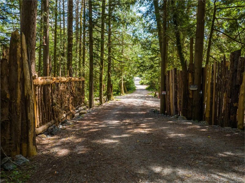 FEATURED LISTING: 2993 Robinson Rd Sooke