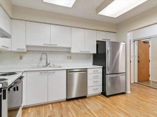 Photo 7: 402 1860 ROBSON Street in Vancouver: West End VW Condo for sale in "Stanley Park Place" (Vancouver West)  : MLS®# R2832037