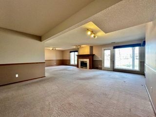 Photo 17: 16 Douglas Woods Park SE in Calgary: Douglasdale/Glen Semi Detached (Half Duplex) for sale : MLS®# A2123944