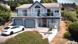 Photo 1: 4950 GEER Road in Sechelt: Sechelt District House for sale (Sunshine Coast)  : MLS®# R2793213