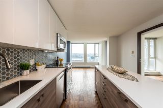Photo 6: 1610 550 TAYLOR Street in Vancouver: Downtown VW Condo for sale in "The Taylor" (Vancouver West)  : MLS®# R2251836