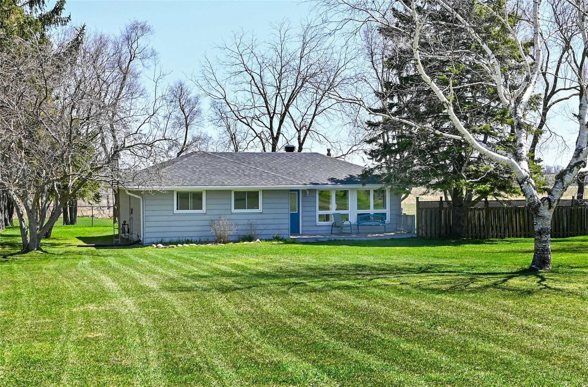 Main Photo: 516483 County Rd 124 in Melancthon: Rural Melancthon House (Bungalow) for sale : MLS®# X5612202