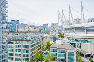 Photo 13: 1706 939 EXPO Boulevard in Vancouver: Yaletown Condo for sale in "MAX II" (Vancouver West)  : MLS®# R2690793