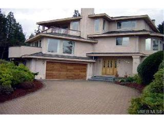 Photo 1: 5000 Bonanza Pl in VICTORIA: SE Cordova Bay House for sale (Saanich East)  : MLS®# 304616