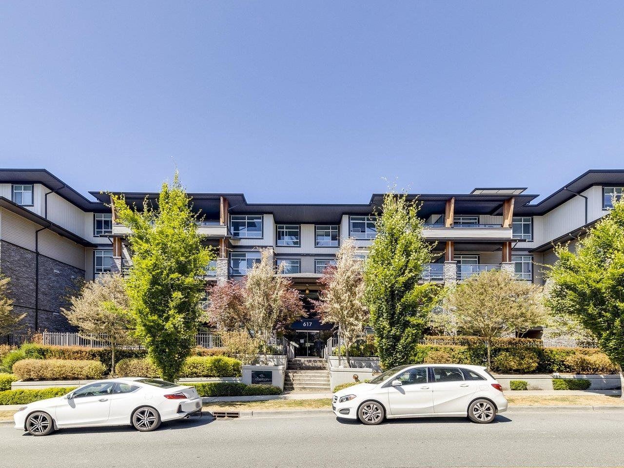 Main Photo: 305 617 SMITH Avenue in Coquitlam: Coquitlam West Condo for sale in "The Easton" : MLS®# R2599277