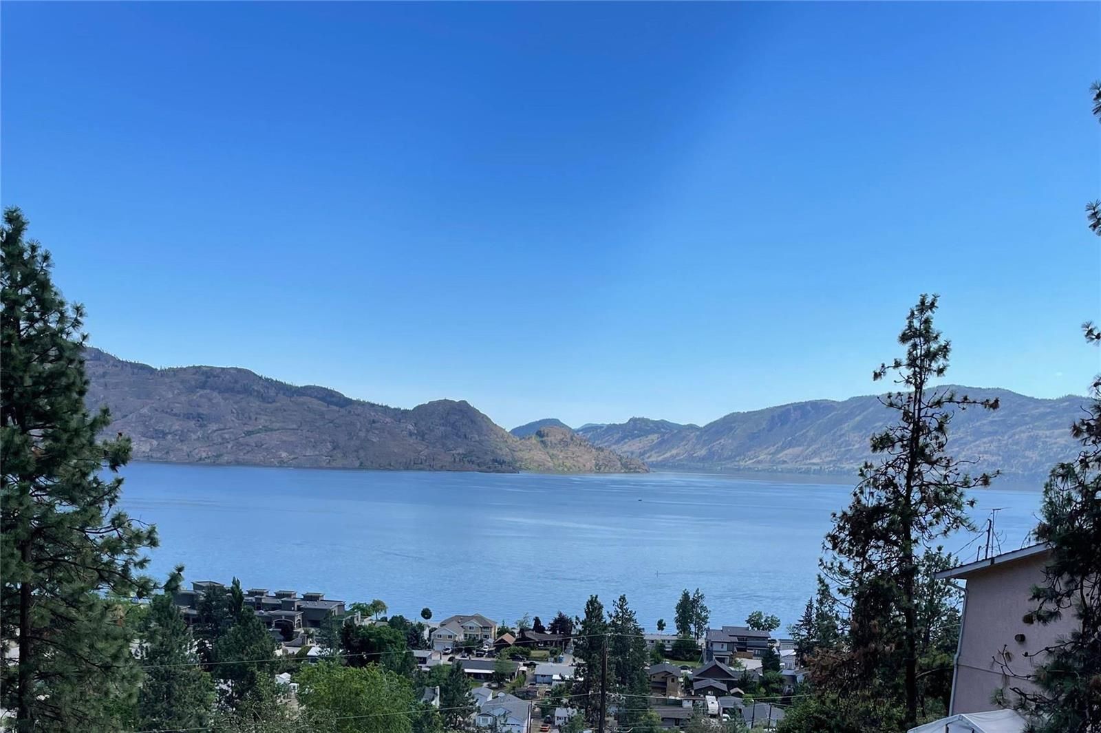 Main Photo: 4258 4th Avenue, in Peachland: Vacant Land for sale : MLS®# 10268988