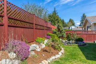 Photo 6: 5747 CARTIER Road in Sechelt: Sechelt District House for sale in "CASCADE HEIGHTS" (Sunshine Coast)  : MLS®# R2161891
