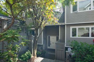 Photo 2: 301 223 E KEITH Road in North Vancouver: Lower Lonsdale Townhouse for sale in "Les Terrasses" : MLS®# R2376606