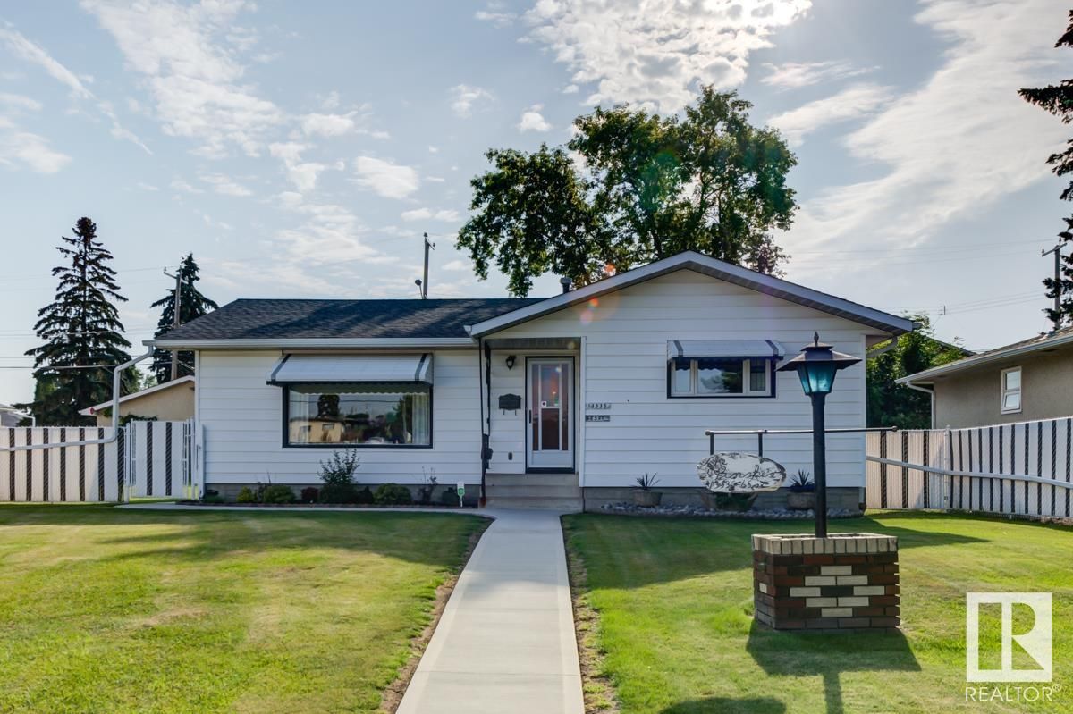 Main Photo: 13535 65 Street in Edmonton: Zone 02 House for sale : MLS®# E4328372