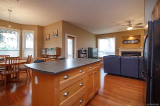 Photo 12: 8 15 Helmcken Rd in View Royal: VR Hospital Row/Townhouse for sale : MLS®# 829595