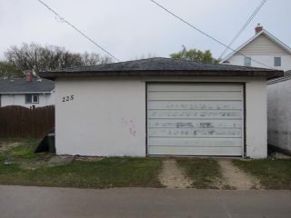 Photo 11: 225 Ralph Avenue West in WINNIPEG: Transcona Residential for sale (North East Winnipeg)  : MLS®# 1208846