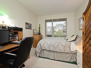 Photo 11: 110 139 W 22ND Street in North Vancouver: Central Lonsdale Condo for sale : MLS®# R2218128