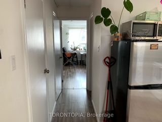 Photo 11: 3rd Flr 821-A Bloor Street W in Toronto: Palmerston-Little Italy House (3-Storey) for lease (Toronto C01)  : MLS®# C6813462