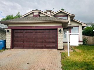 Photo 1: 107 Riverstone Close SE in Calgary: Riverbend Detached for sale : MLS®# A1135037
