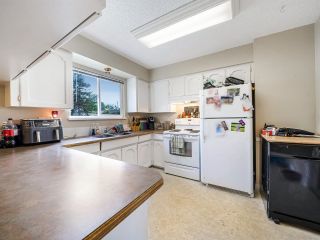 Photo 10: 22536 LEE Avenue in Maple Ridge: East Central House for sale : MLS®# R2692656