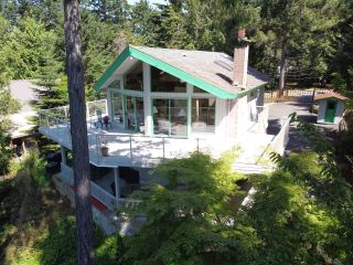 Photo 1: 240 SPINNAKER Drive: Mayne Island House for sale (Islands-Van. & Gulf)  : MLS®# R2693279