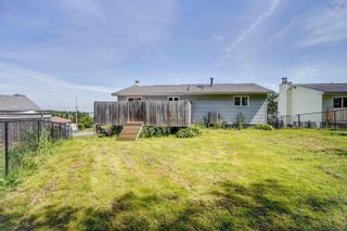 Photo 3: 144 Taranaki Drive in Dartmouth: 15-Forest Hills Residential for sale (Halifax-Dartmouth)  : MLS®# 202220660
