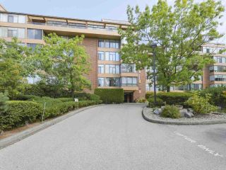Photo 11: 310 2101 MCMULLEN Avenue in Vancouver: Quilchena Condo for sale in "Arbutus Village" (Vancouver West)  : MLS®# R2478885
