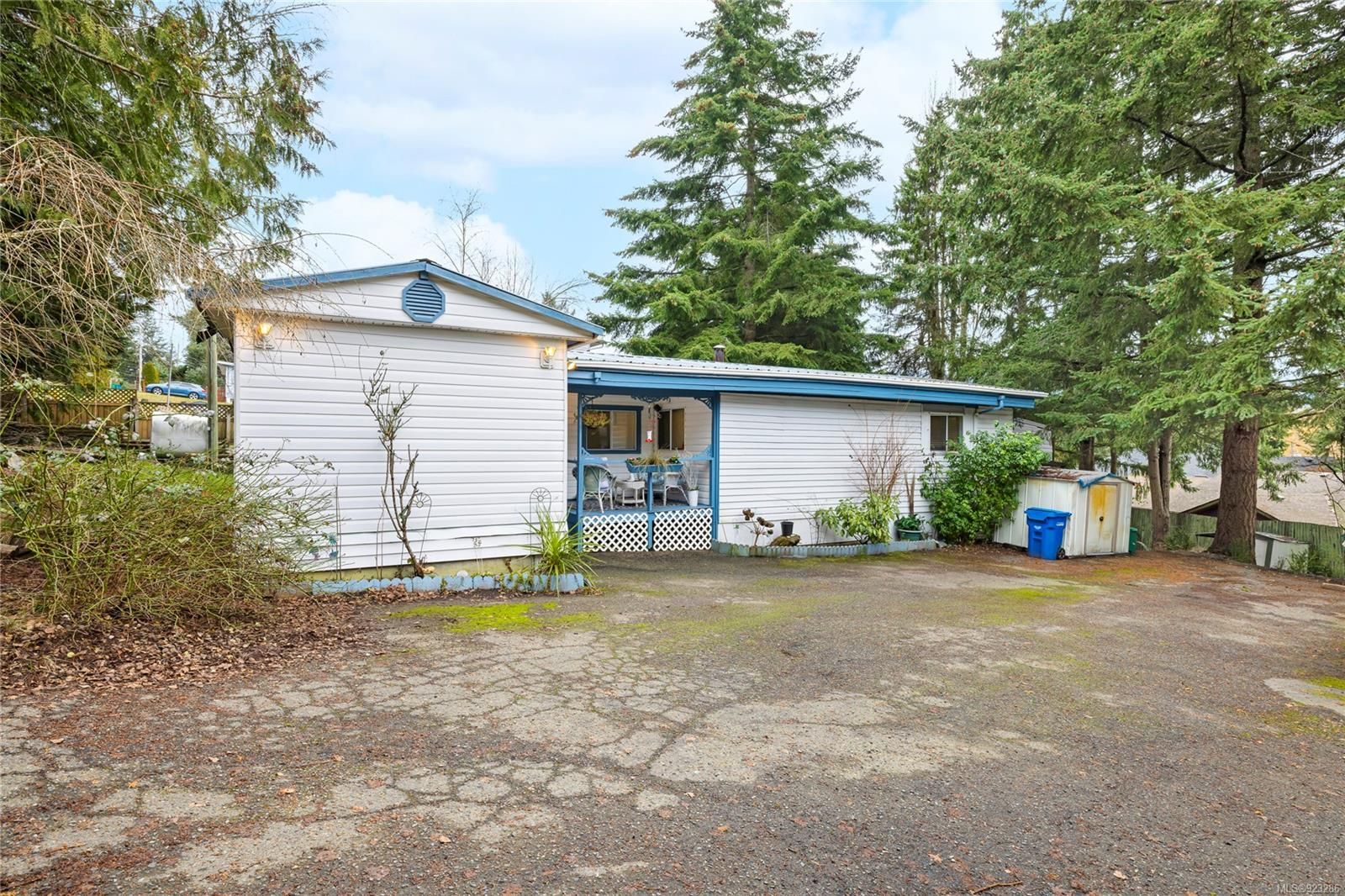 Main Photo: 5677 Big Bear Ridge in Nanaimo: Na Pleasant Valley Manufactured Home for sale : MLS®# 923286