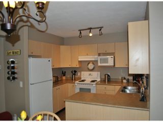 Photo 7: # 86 18883 65TH AV in Surrey: Cloverdale BC Townhouse for sale in "Applewood" (Cloverdale)  : MLS®# F1402311