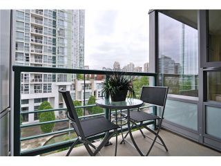 Photo 9: 605 1067 MARINASIDE Crescent in Vancouver: Yaletown Condo for sale in "QUAYWEST II" (Vancouver West)  : MLS®# V955642