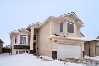 Photo 1: 195 Kingfisher Crescent in Winnipeg: South Pointe Residential for sale (1R)  : MLS®# 202301264