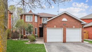 Photo 1: 3268 Charlebrook Court in Mississauga: Erin Mills House (2-Storey) for sale : MLS®# W8268710