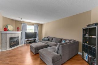 Photo 3: 207 20894 57 Avenue in Langley: Langley City Condo for sale in "BAYBERRY LANE" : MLS®# R2297112
