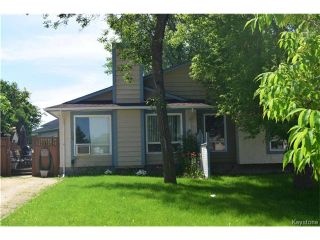 Photo 1: 54 East Lake Drive in Winnipeg: Waverley Heights Residential for sale (1L)  : MLS®# 1705746