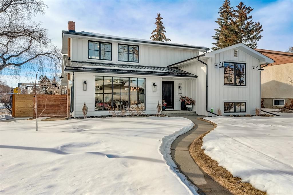 Main Photo: 1303 Windsor Street NW in Calgary: St Andrews Heights Detached for sale : MLS®# A2033561