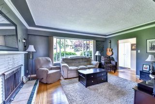 Photo 3: 9759 PRINCESS Drive in Surrey: Royal Heights House for sale (North Surrey)  : MLS®# R2092868