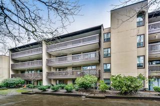 Photo 1: 404 9867 MANCHESTER Drive in Burnaby: Cariboo Condo for sale in "BARCLAY WOODS" (Burnaby North)  : MLS®# R2144462
