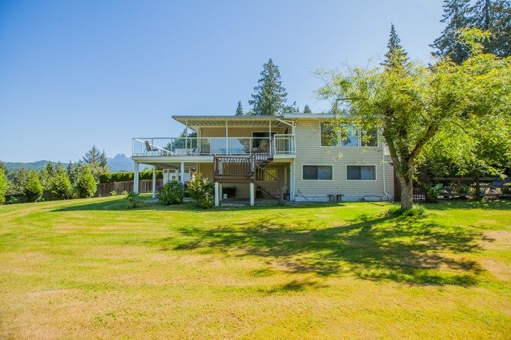 Main Photo: 12621 ANSELL Street in Maple Ridge: Websters Corners House for sale in "ACADEMY PARK" : MLS®# R2289429