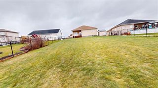 Photo 10: 42 Pioneer's Trail in Lorette: House for sale : MLS®# 202330129