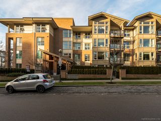 Photo 4: 214 6268 EAGLES Drive in Vancouver: University VW Condo for sale in "Clements Green" (Vancouver West)  : MLS®# V1067735