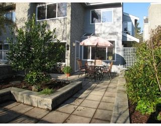 Photo 2: 6993 ARLINGTON Street in Vancouver East: Killarney VE Home for sale ()  : MLS®# V775965