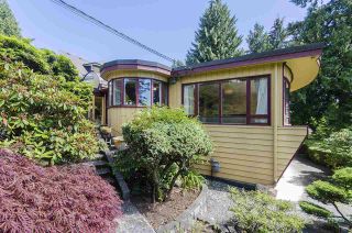 Photo 16: 231 W BALMORAL Road in North Vancouver: Upper Lonsdale House for sale : MLS®# R2190109