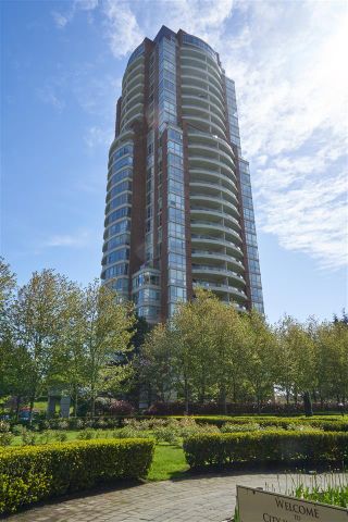 Photo 1: 1402 6838 STATION HILL Drive in Burnaby: South Slope Condo for sale in "Belgravia" (Burnaby South)  : MLS®# R2366986