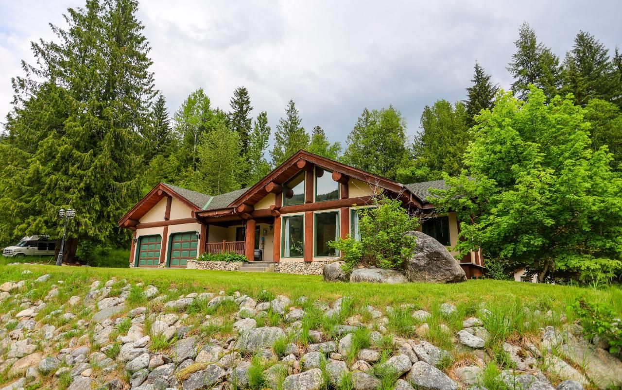 Main Photo: 6511 SPROULE CREEK ROAD in Nelson: House for sale : MLS®# 2474403