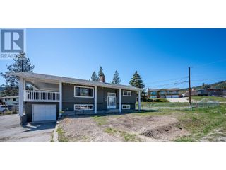 Photo 1: 3334 McMurchie Road in West Kelowna: House for sale : MLS®# 10309682