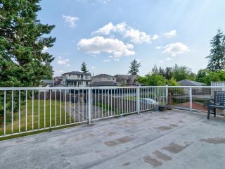 Photo 13: 8232 15TH Avenue in Burnaby: East Burnaby House for sale (Burnaby East)  : MLS®# R2783318