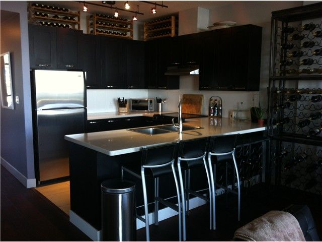 Photo 5: Photos: 601 9310 UNIVERSITY Crest in Burnaby: Simon Fraser Univer. Condo for sale (Burnaby North)  : MLS®# V975729