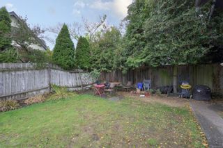 Photo 35: 652 Moss St in Victoria: Vi Fairfield West House for sale : MLS®# 946001