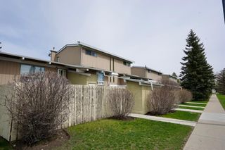 Photo 1: 1004 11010 Bonaventure Drive SE in Calgary: Willow Park Row/Townhouse for sale : MLS®# A1215850