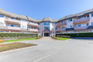 Main Photo: 203 21975 49 Avenue in Langley: Murrayville Condo for sale : MLS®# R2872030