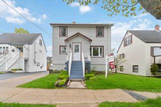 Photo 1: 3690 Rosemeade Avenue in Halifax: 3-Halifax North Residential for sale (Halifax-Dartmouth)  : MLS®# 202310065