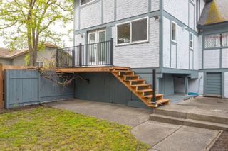 Photo 5: 1705 Emerson St in Victoria: Vi Jubilee Half Duplex for sale : MLS®# 904476