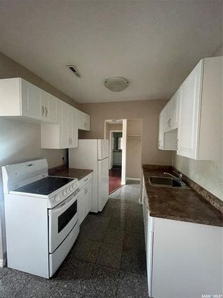 Photo 3: 303 208 Saskatchewan Crescent East in Saskatoon: Nutana Residential for sale : MLS®# SK968439