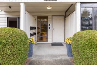 Photo 19: 107 2853 W BOURQUIN Crescent in Abbotsford: Central Abbotsford Townhouse for sale in "BOURQUIN COURT" : MLS®# R2626079